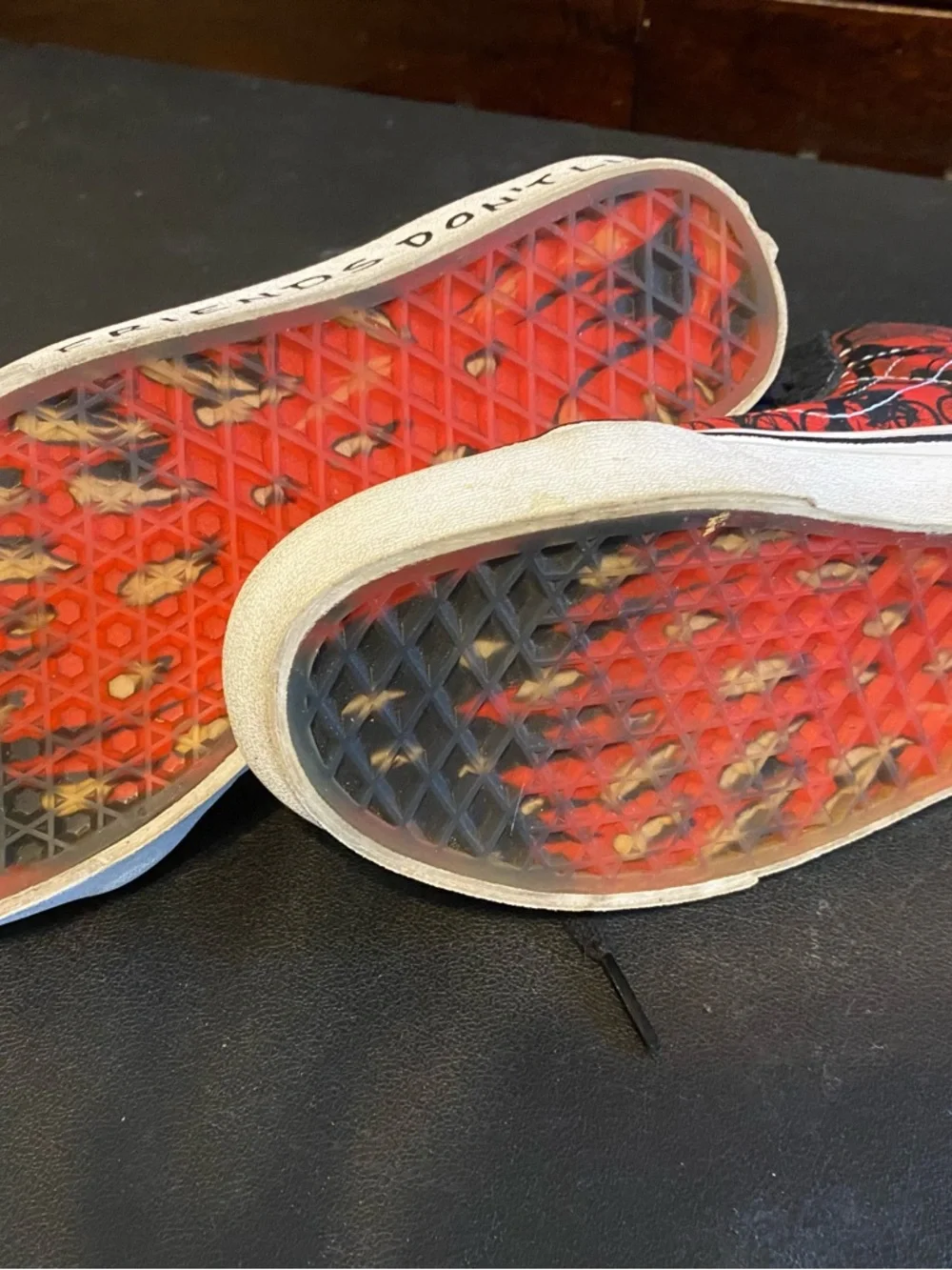 STRANGER THINGS Vans Red and Black Print high-top sneakers - Picture 13 of 14